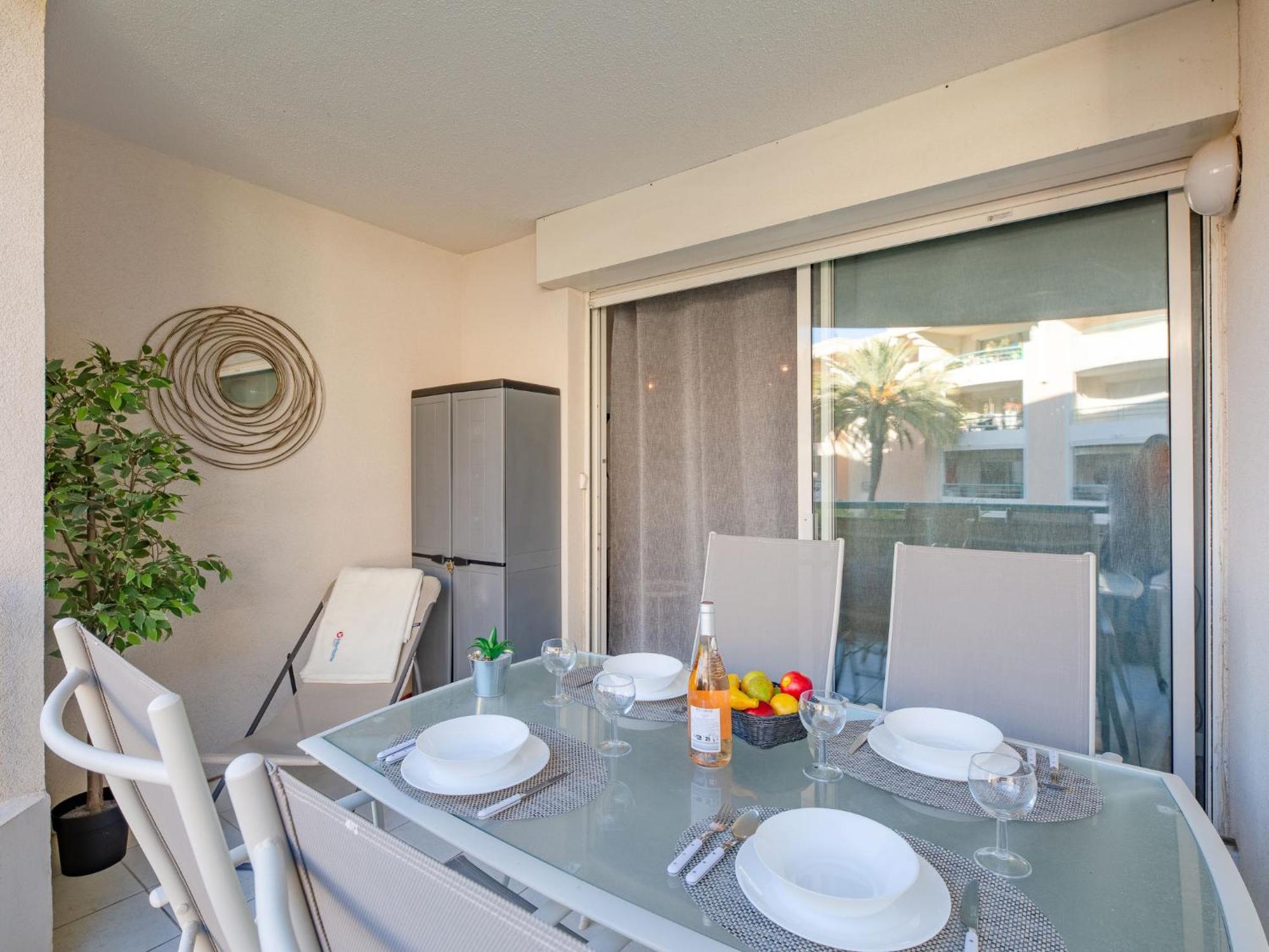 Apartment Le Cesaree-5 By Interhome Fréjus Eksteriør bilde